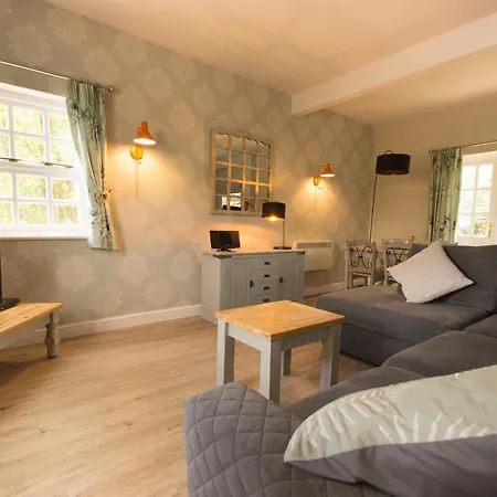 Tissington Cottage- Darwin Lake Holiday Village Matlock  Exterior photo